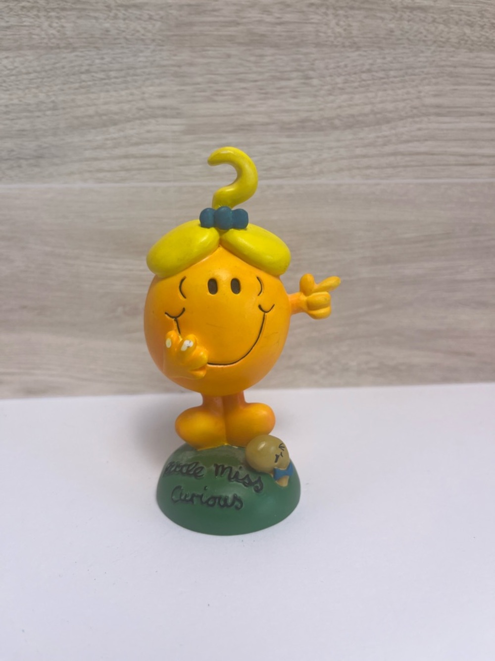 Holland Studio Craft Ltd, THAILAND MR. MEN And LITTLE MISS 1998 Curious